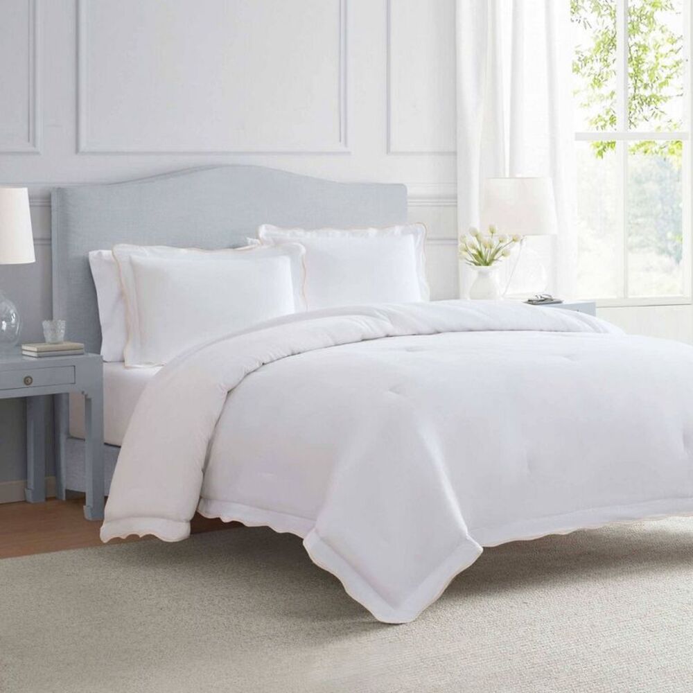 Martha Stewart Simple Scallop Pink Full/Queen Comforter Set